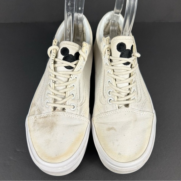❤️ Vans x Disney Cream Sneakers with Black Design Size 6.5 - Picture 3 of 9